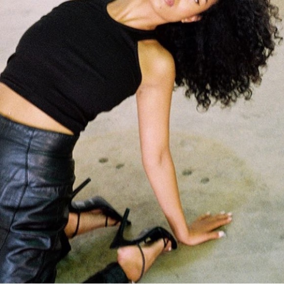 Black Tank - Picture 4 of 4